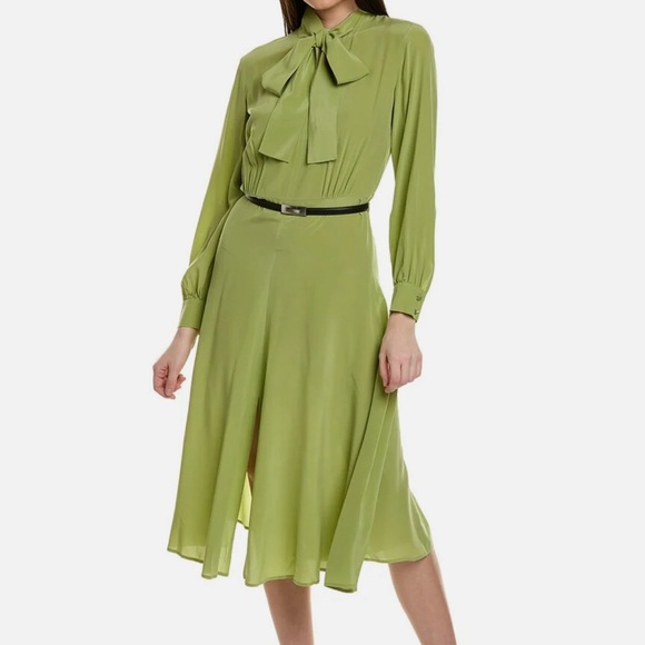 Gorgeous Max Mara pure silk light green mid dress